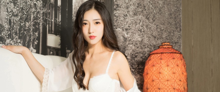 《那一场呼啸而过的青春》预告海报双发 “喜欢你就要耍女流氓”成青春宣言